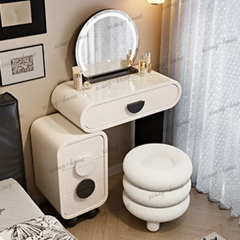 Mesa de Maquiagem Branca para  - Beauty Without Makeup avaliação e preço