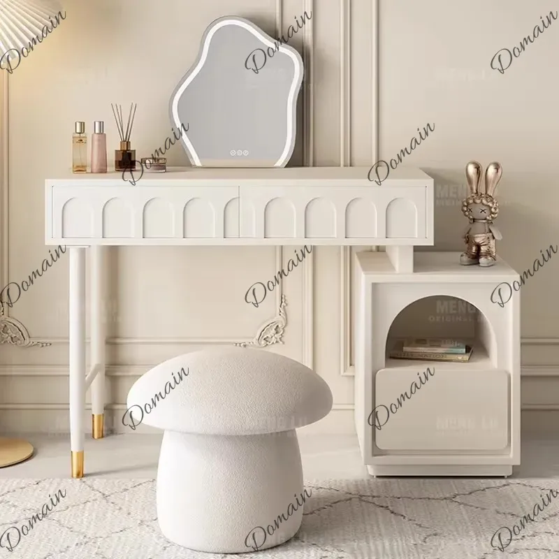 Mesa de toucador com espelho d - Beauty Without Makeup avaliação e preço
